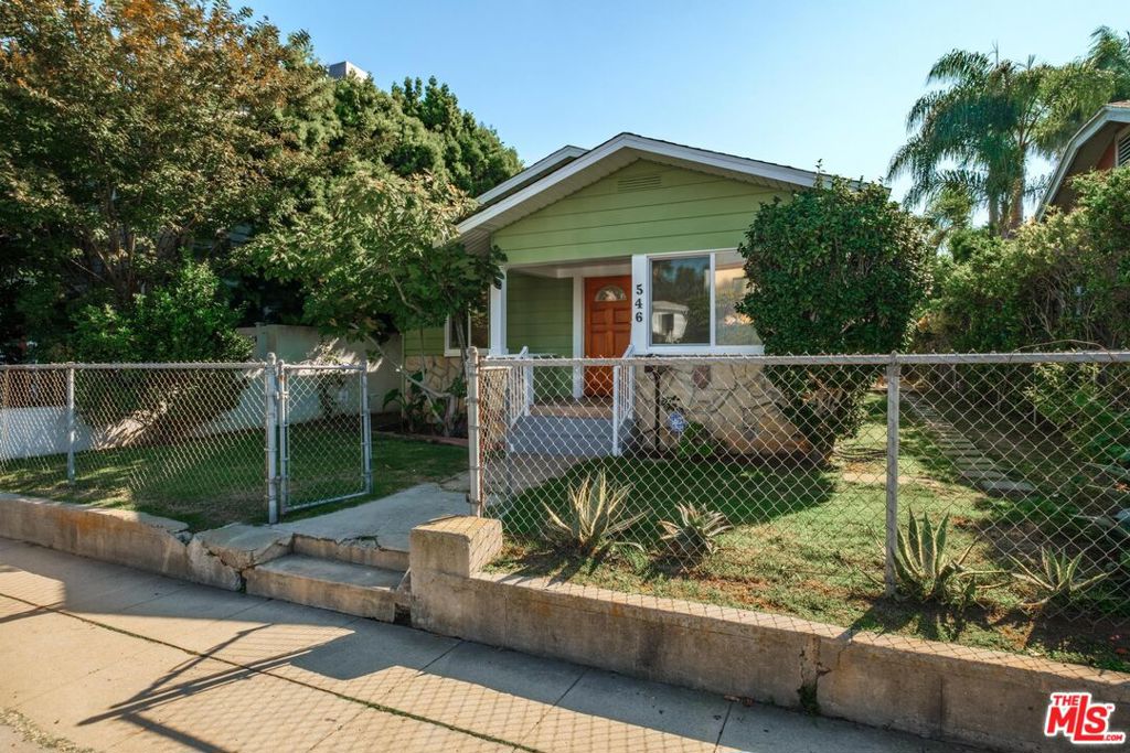 546 San Juan Avenue