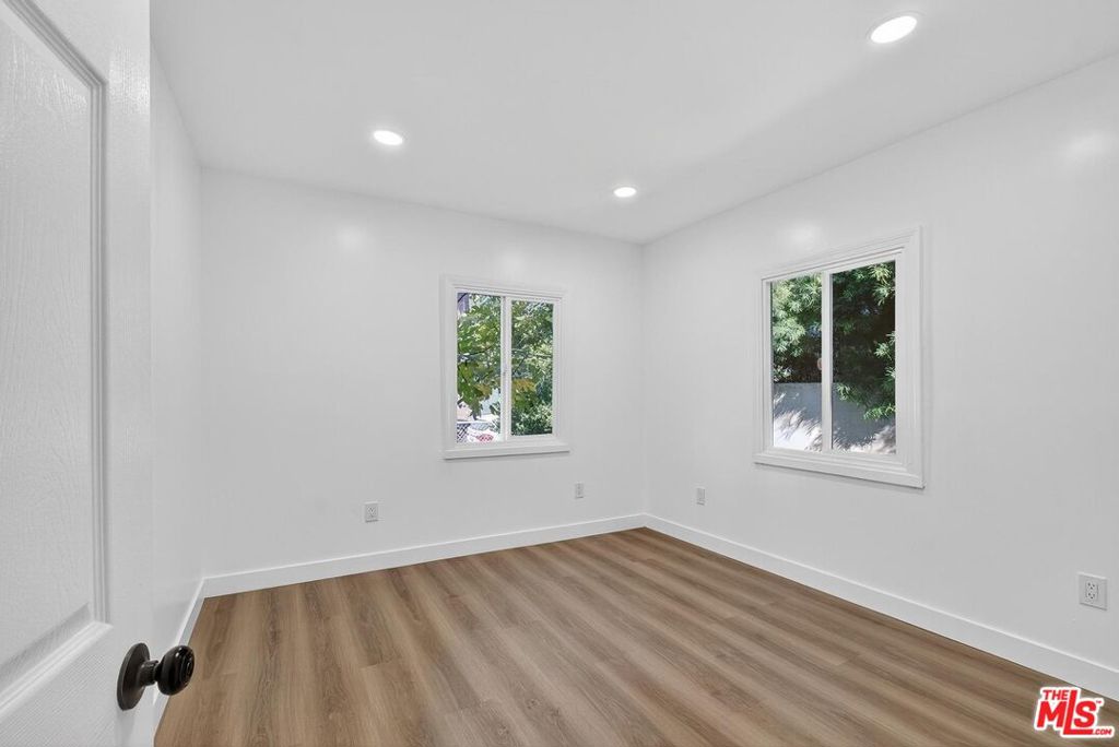 546 San Juan Avenue