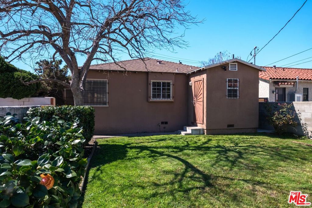 3692 Buckingham Road