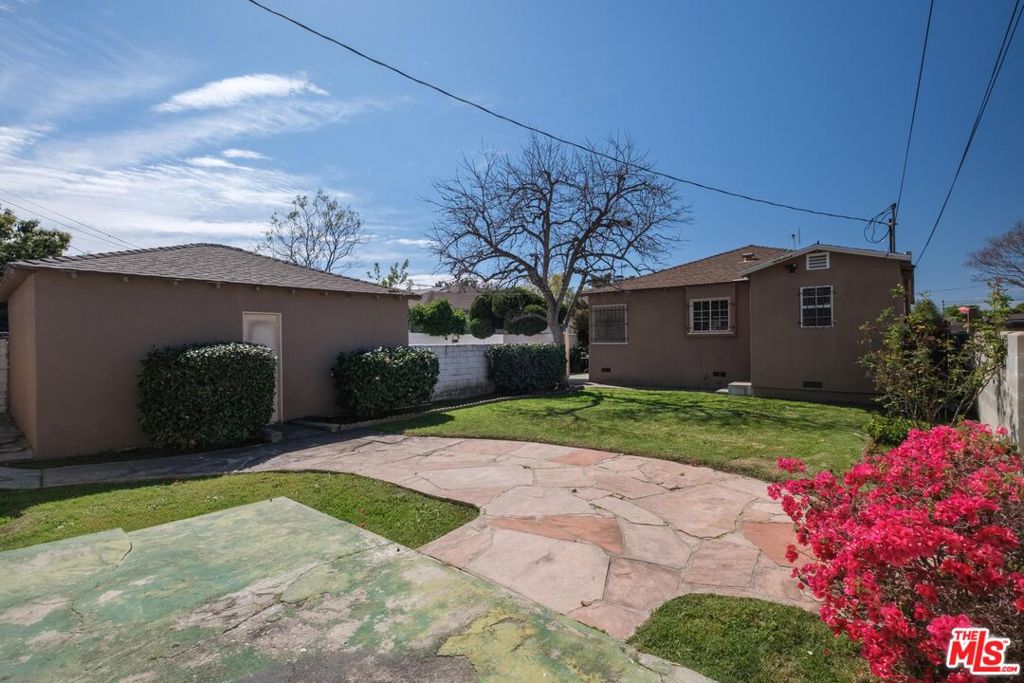 3692 Buckingham Road