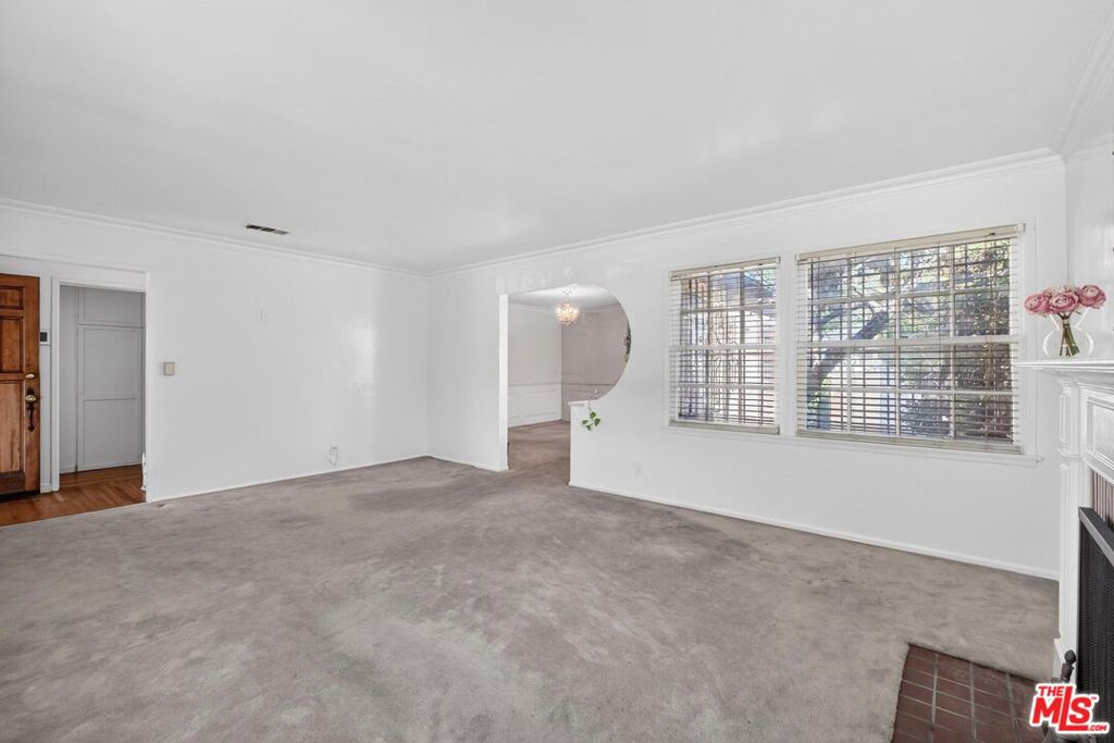 3692 Buckingham Road