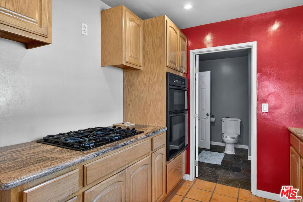 3692 Buckingham Road