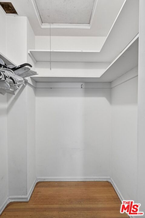 3692 Buckingham Road