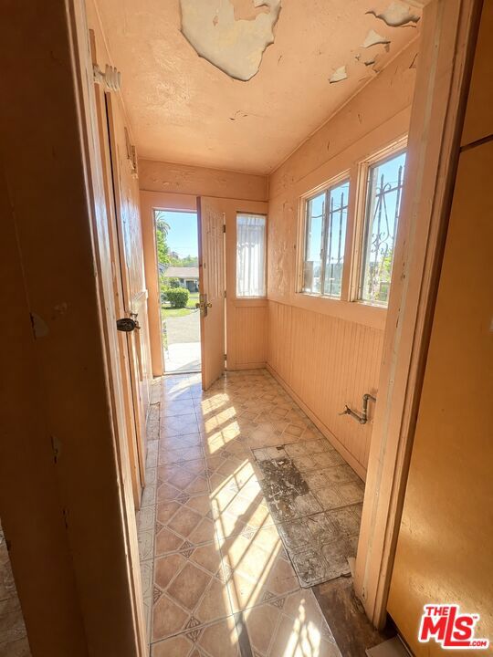 1808 W 38th Street