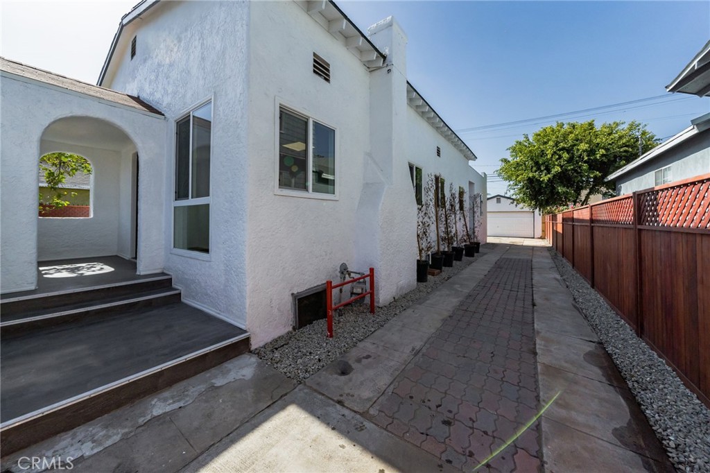 138 E 108th Street
