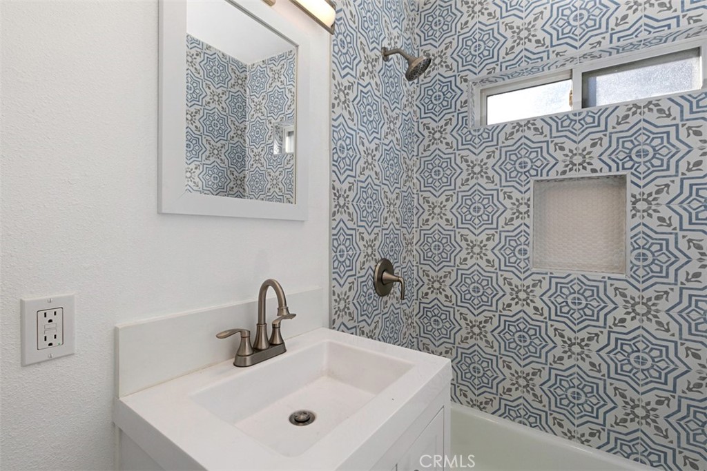 1300 W 77th Street