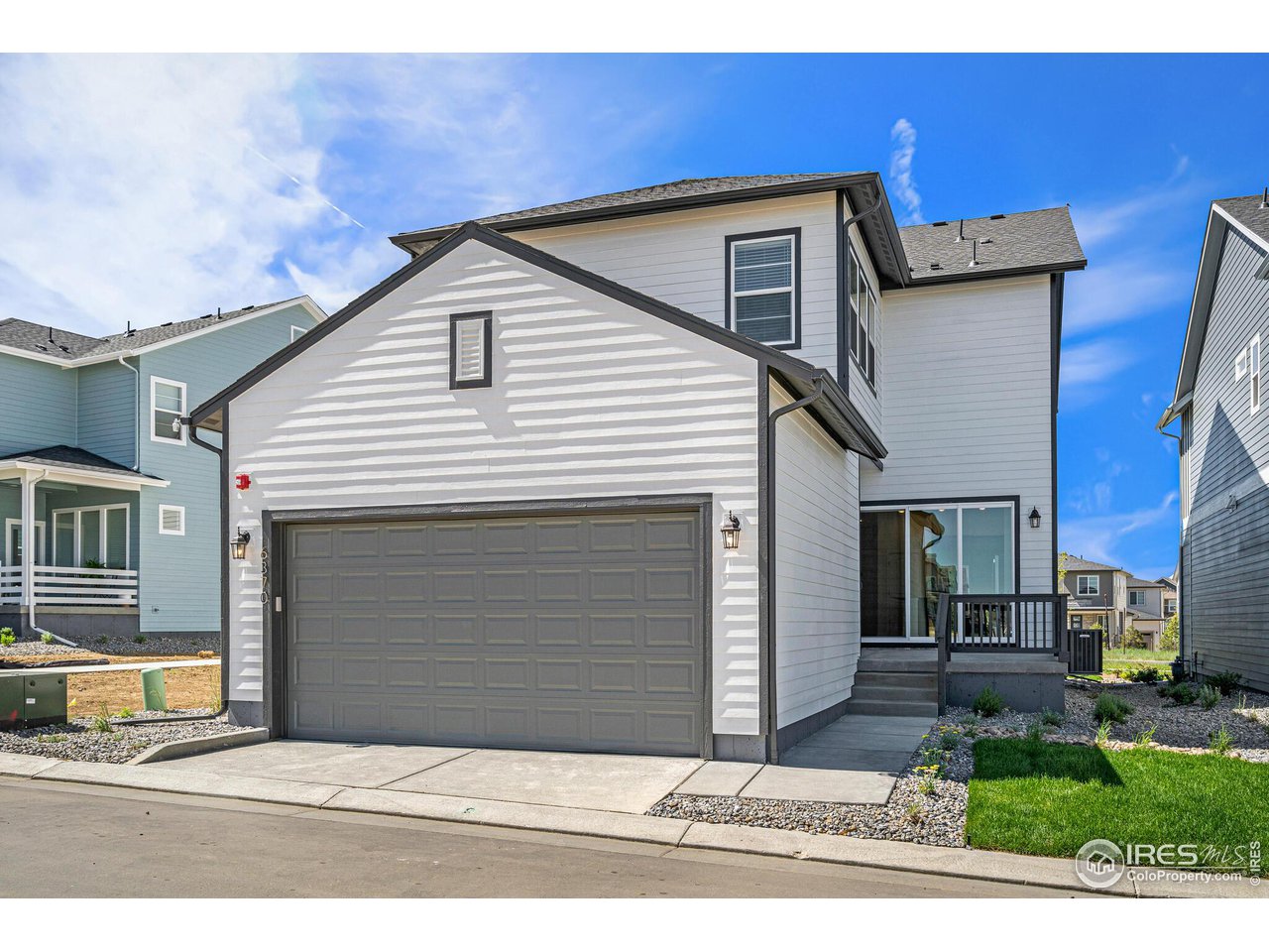 6370 Elk Pass Ln
