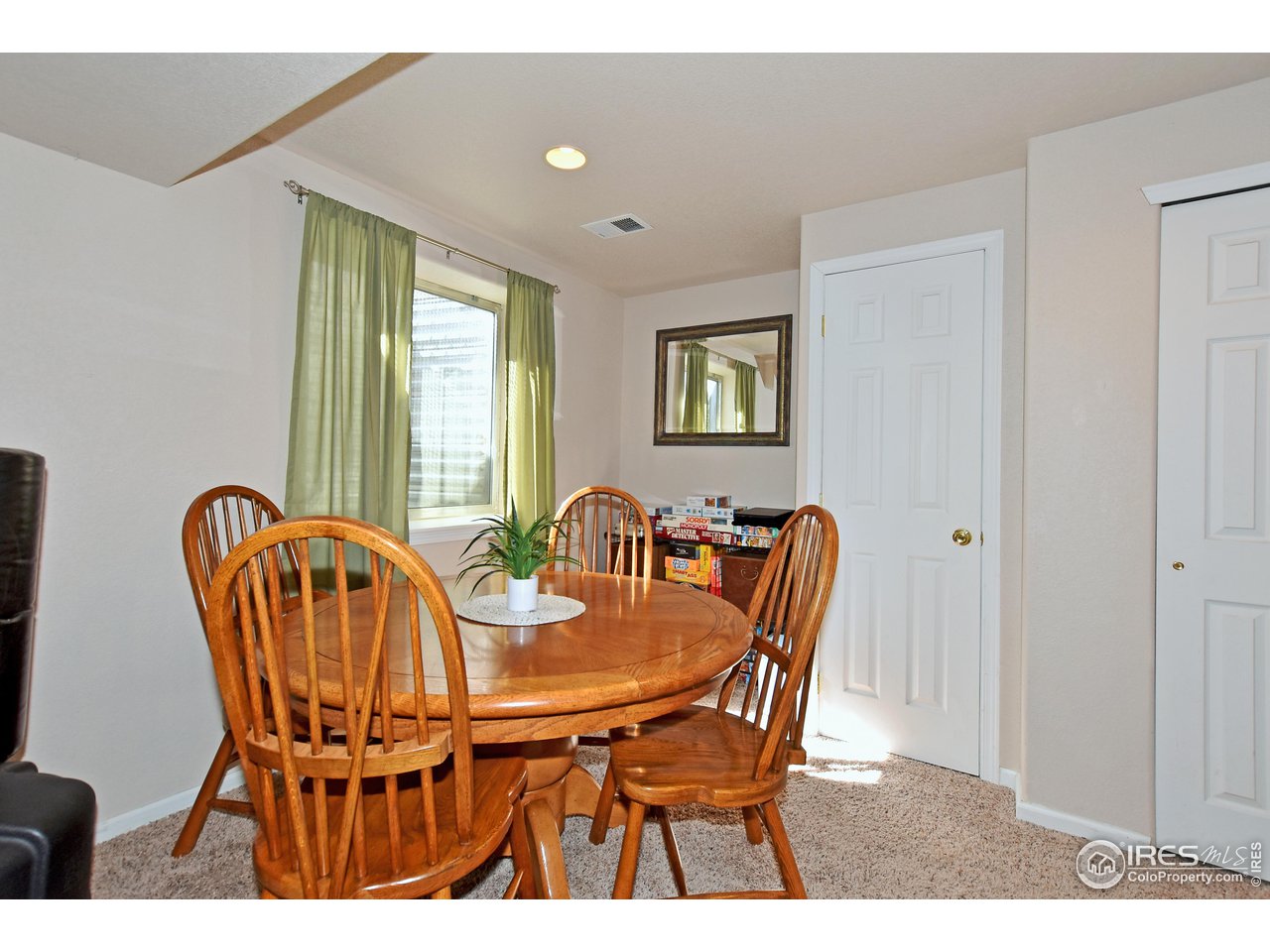 3988 Crestone Dr