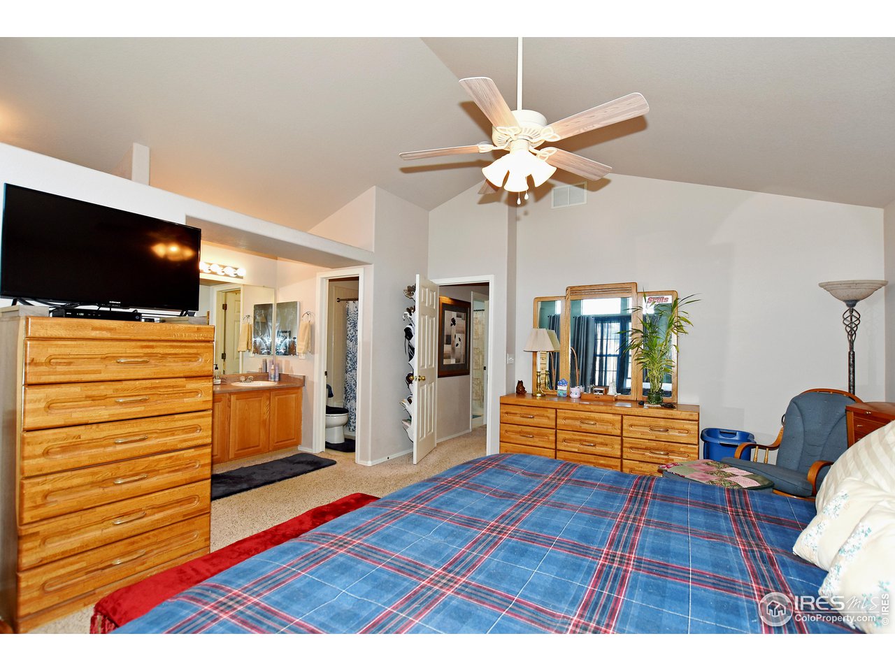 3988 Crestone Dr