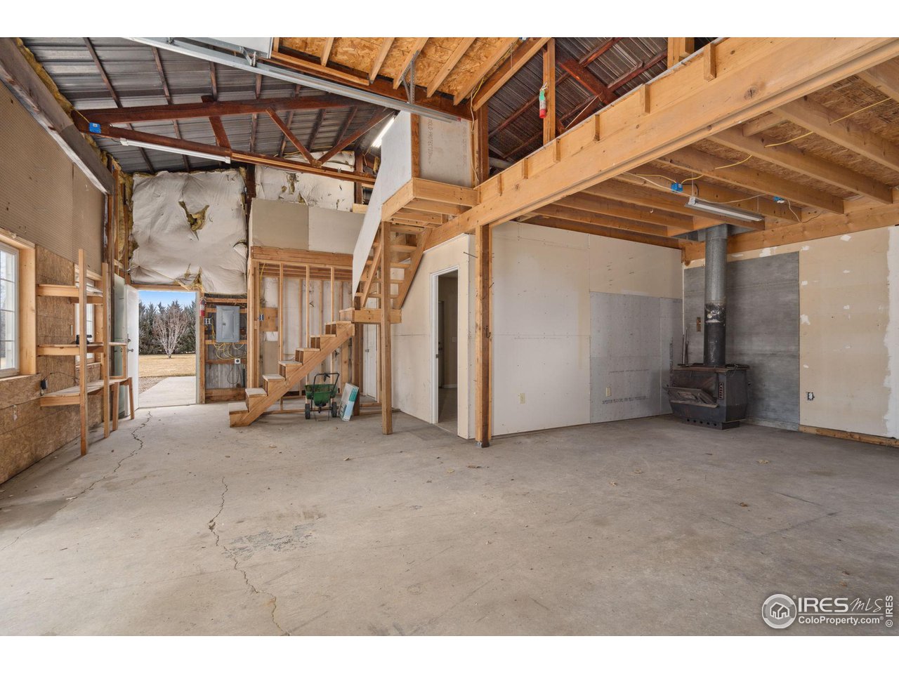 2009 Meadowaire Dr