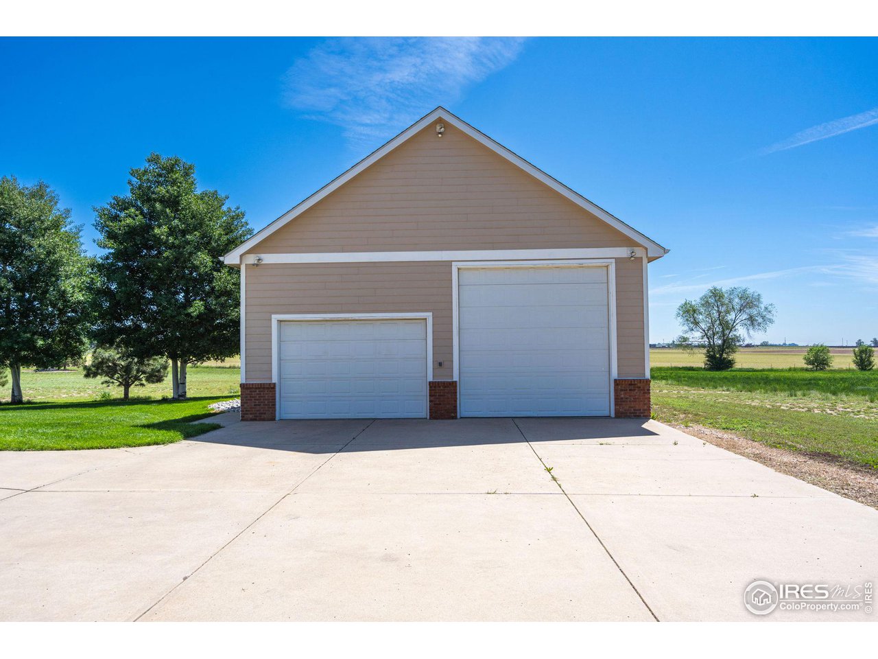 304 N Shore Cir