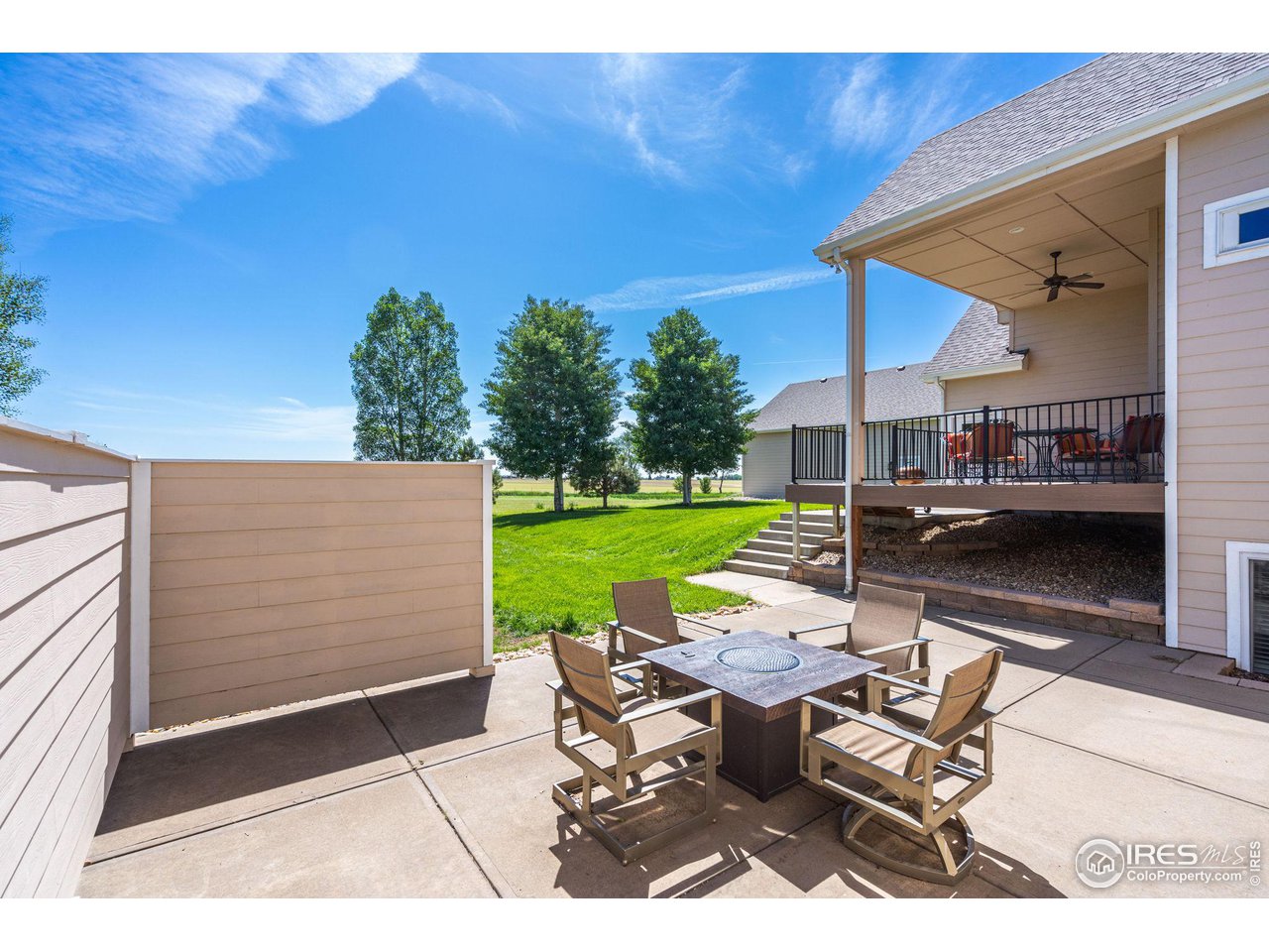 304 N Shore Cir