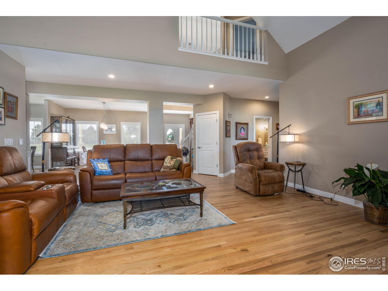 304 N Shore Cir