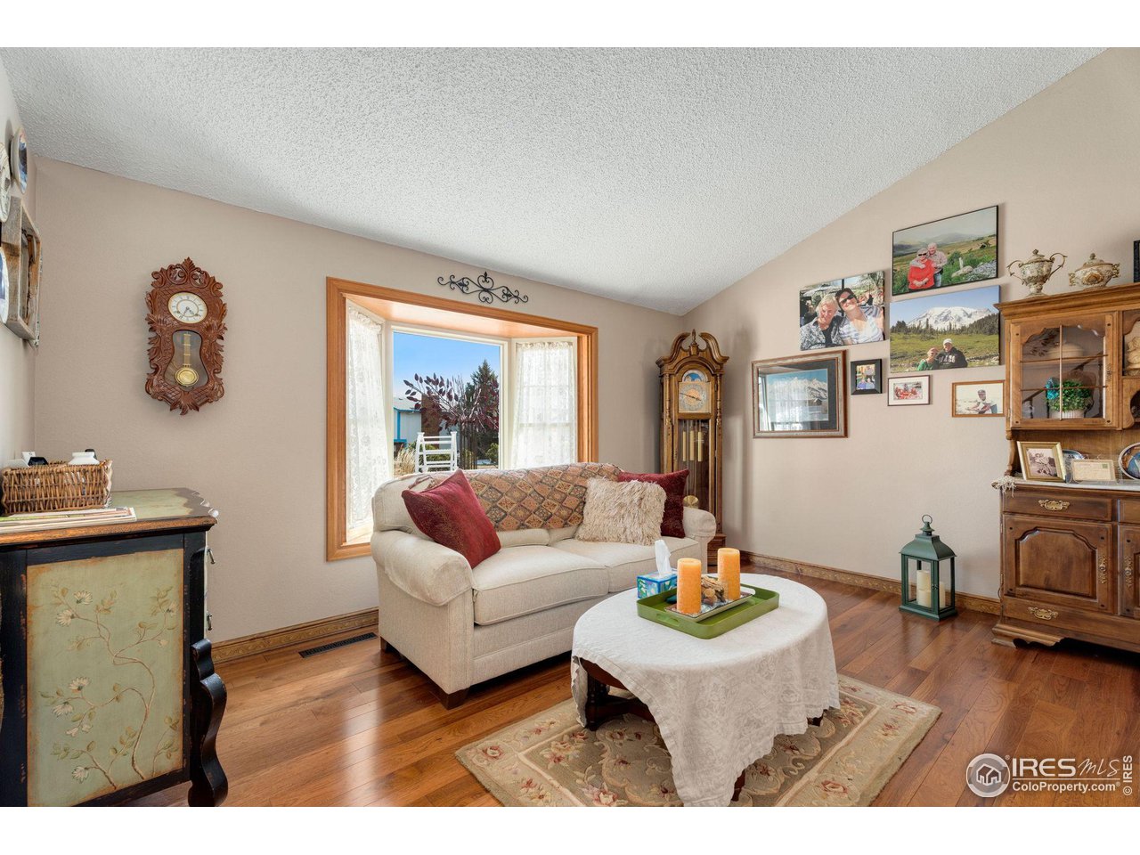 421 Mahonia Pl