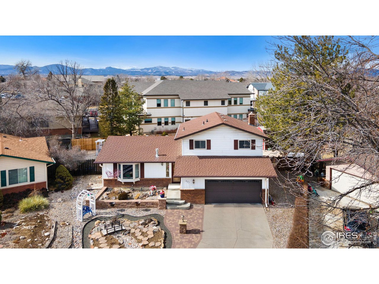 421 Mahonia Pl