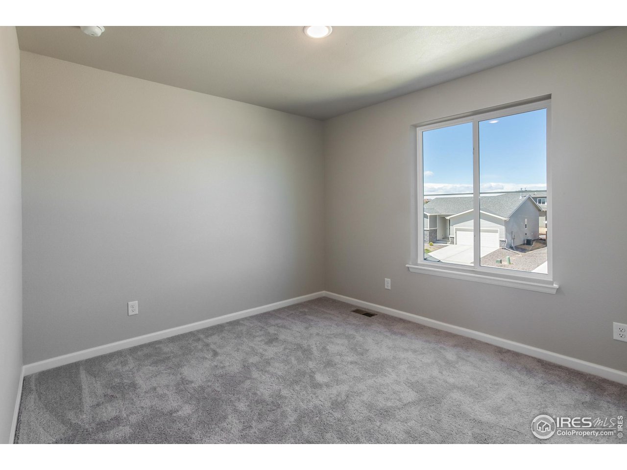 1232 104th Ave Ct