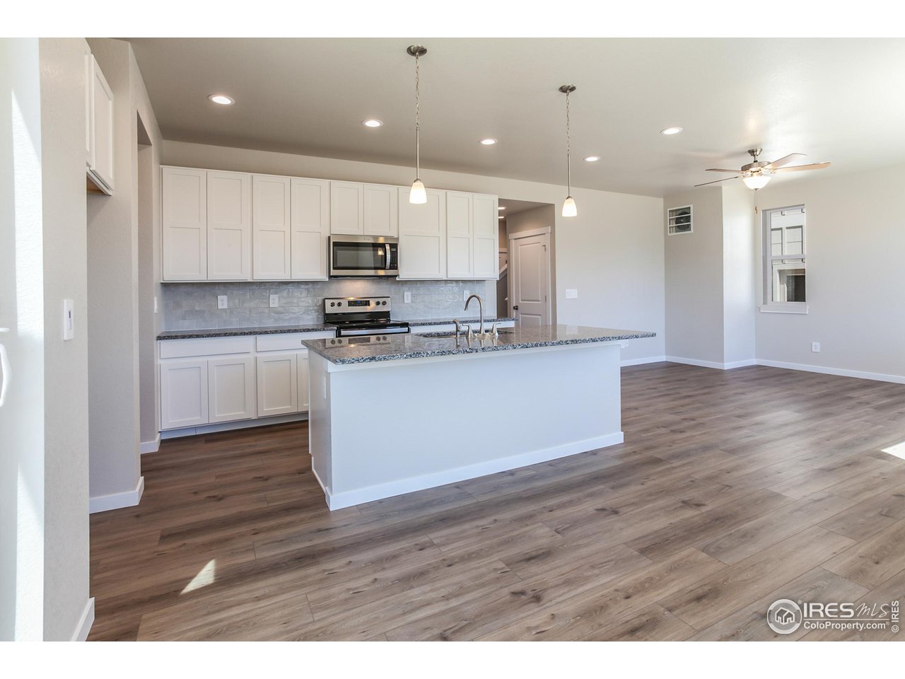 1222 105th Ave Ct