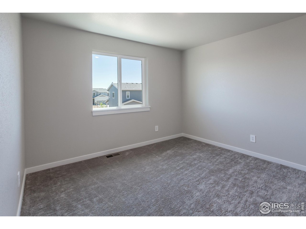 1222 105th Ave Ct