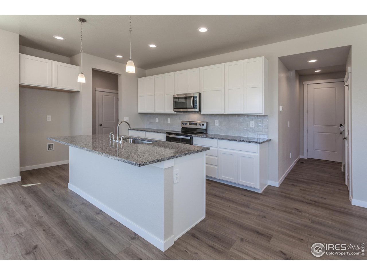 1222 105th Ave Ct