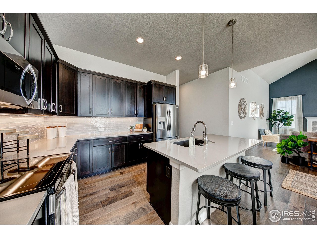 4167 Trapper Lake Dr
