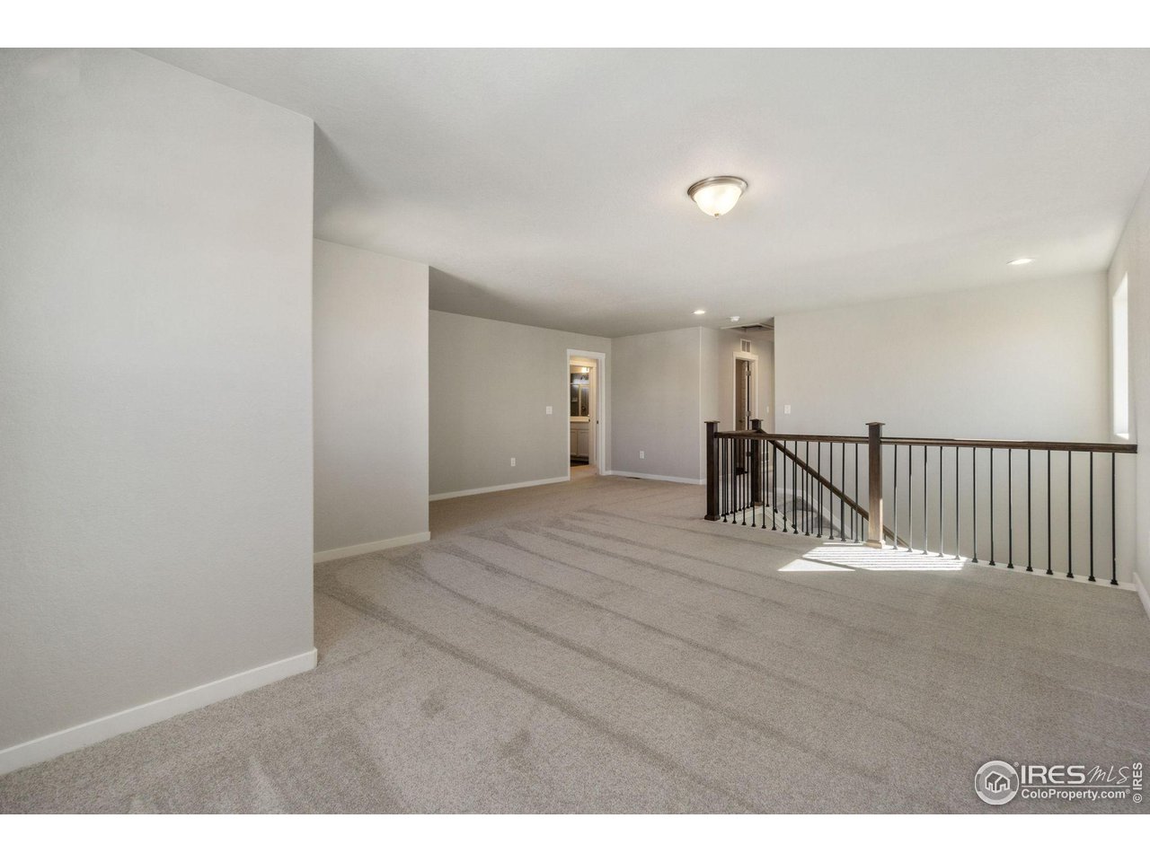 766 Griffith St