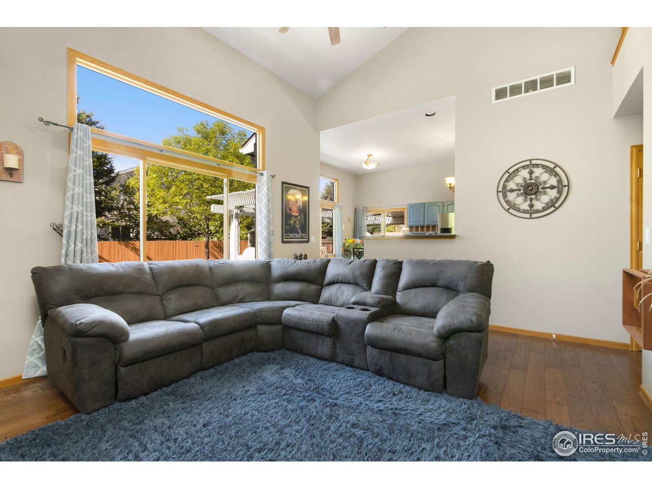 2237 Silver Oaks Dr