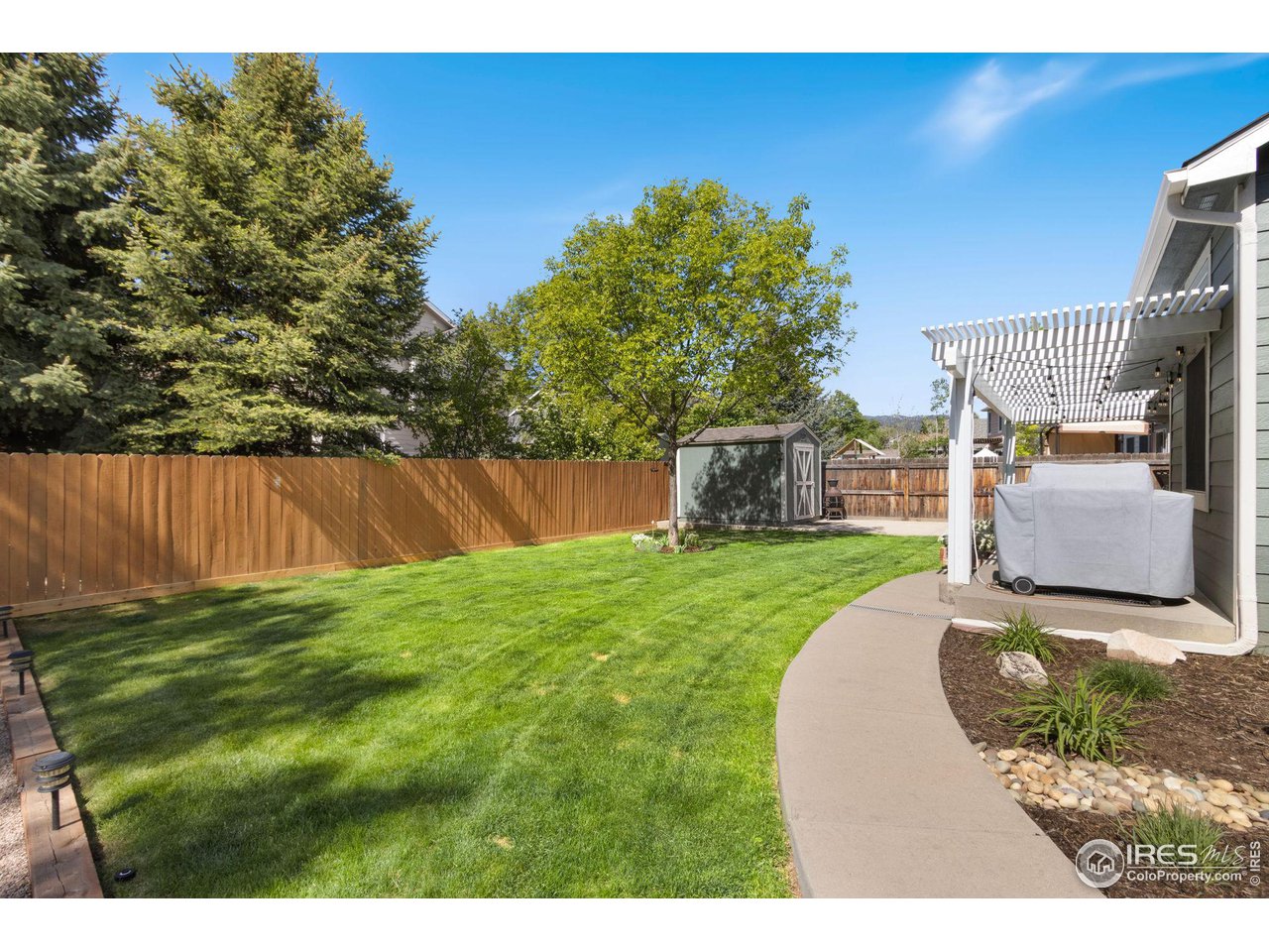 2237 Silver Oaks Dr