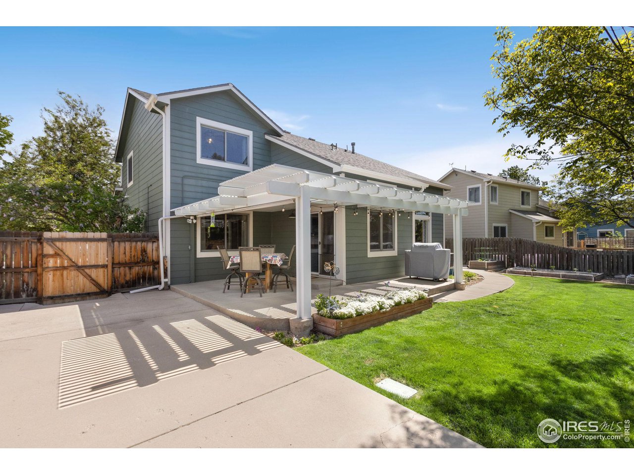 2237 Silver Oaks Dr