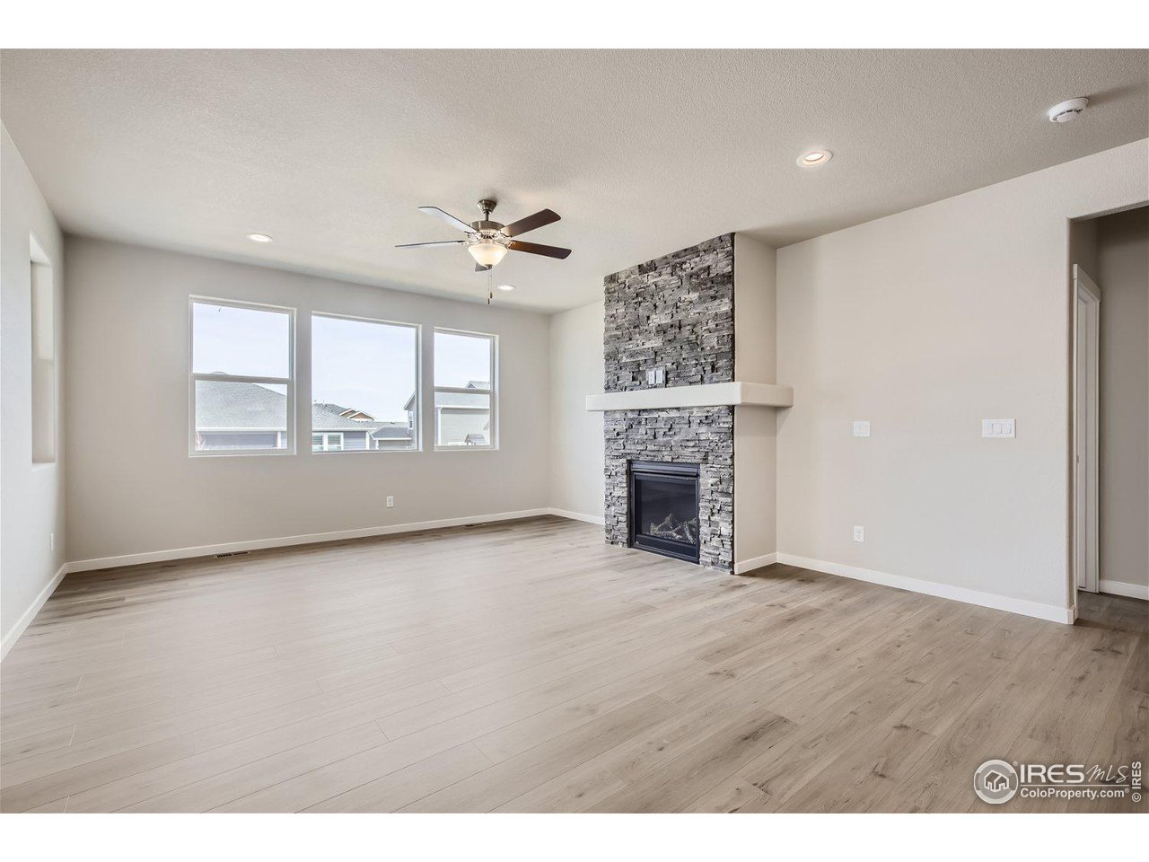 4451 Big Horn Pkwy