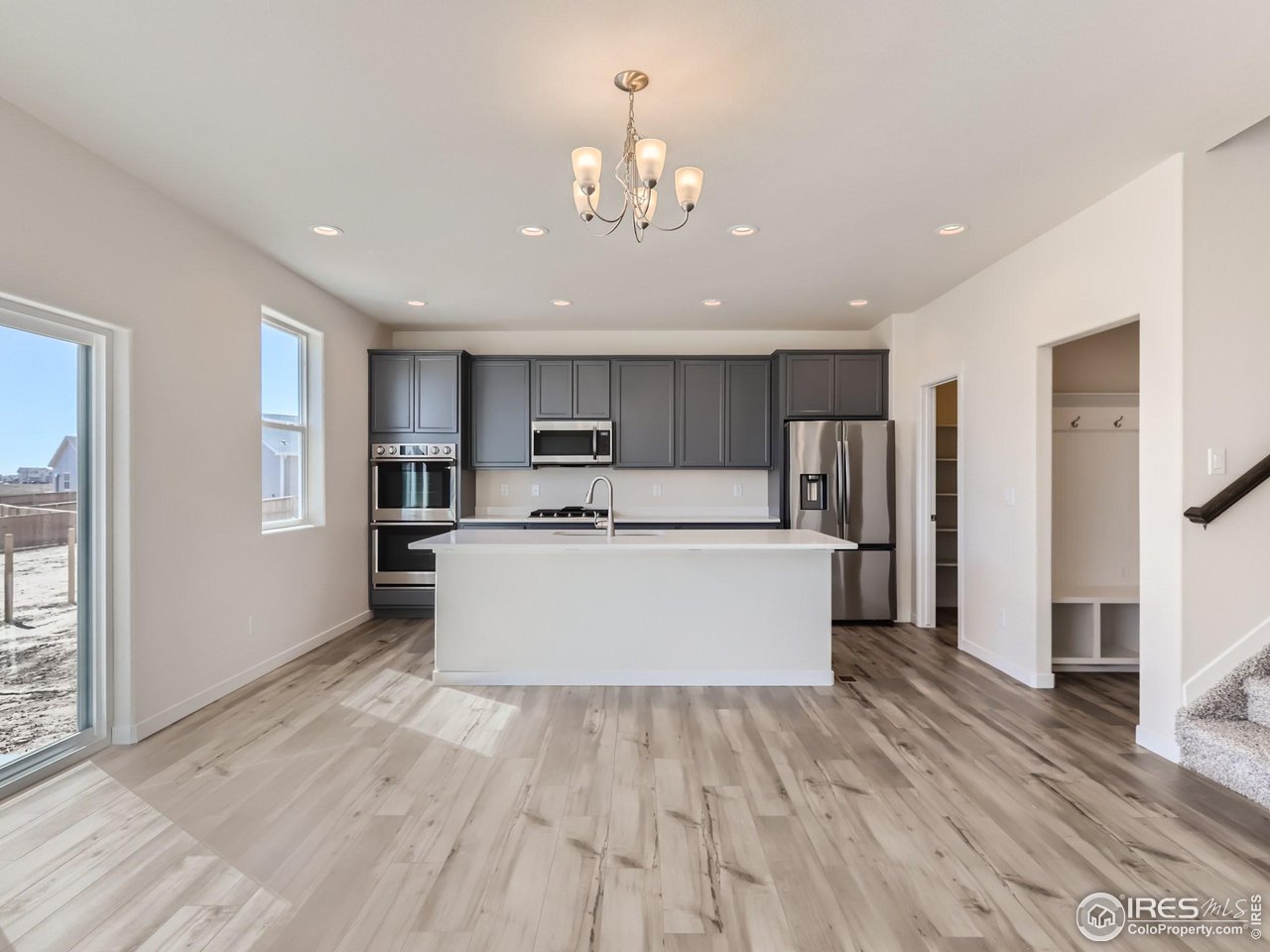 961 Milner Pass Rd
