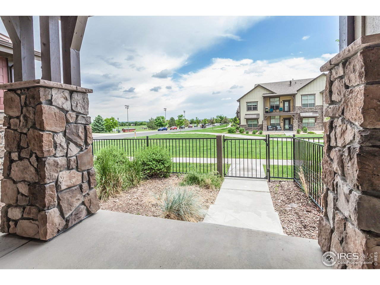 6358 Pumpkin Ridge Dr 3