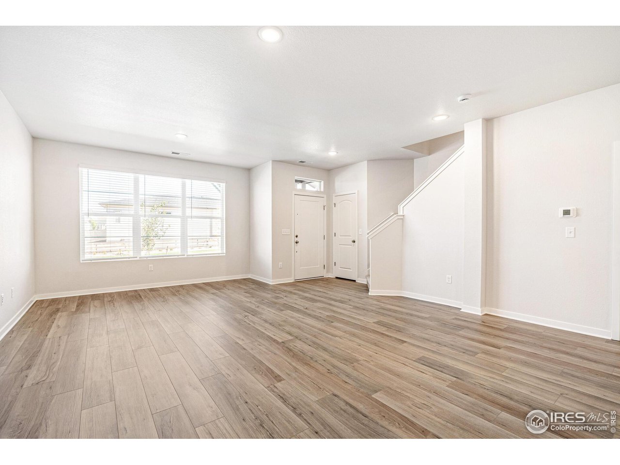 6387 Deerfoot Dr