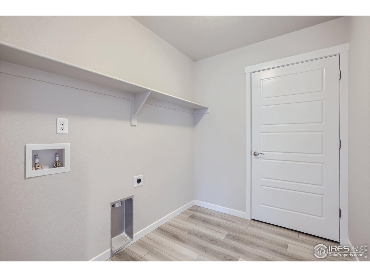4337 Scenic Ln