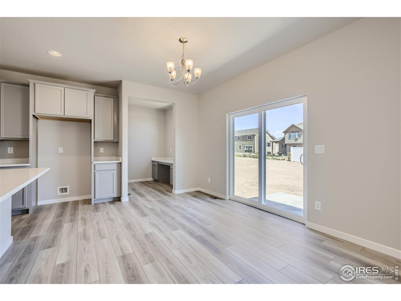 4337 Scenic Ln