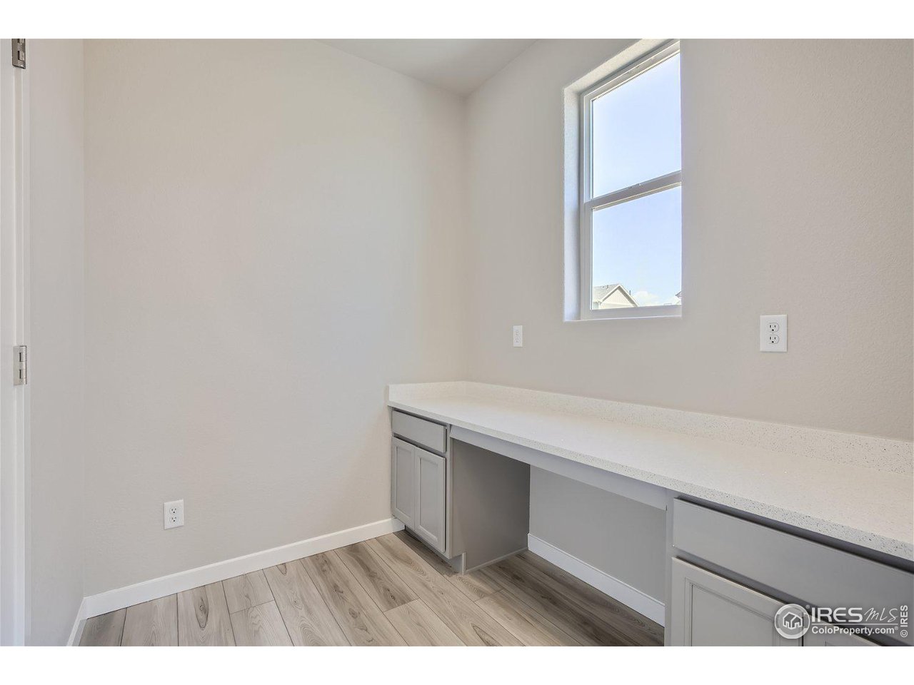 4337 Scenic Ln