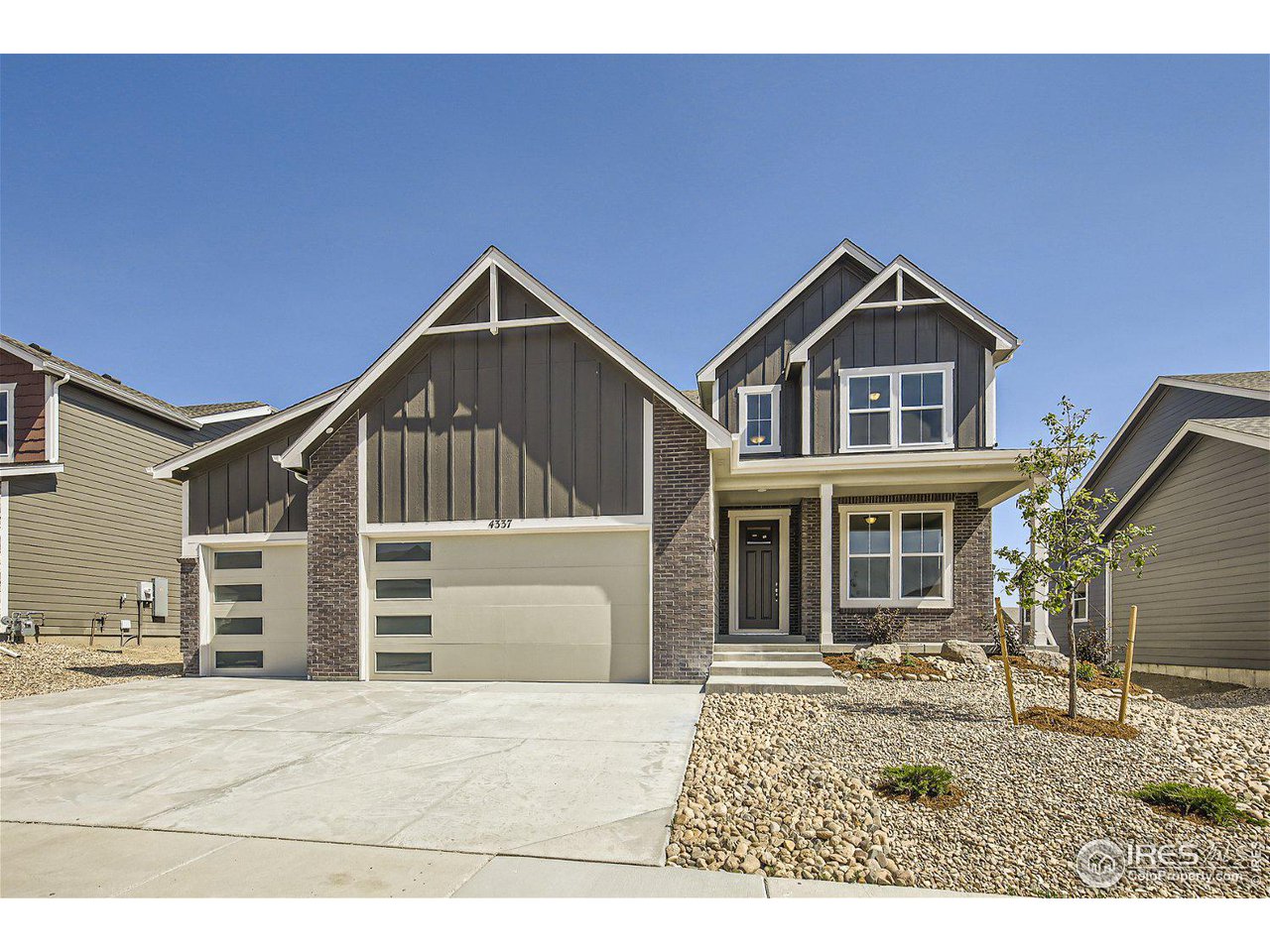 4337 Scenic Ln