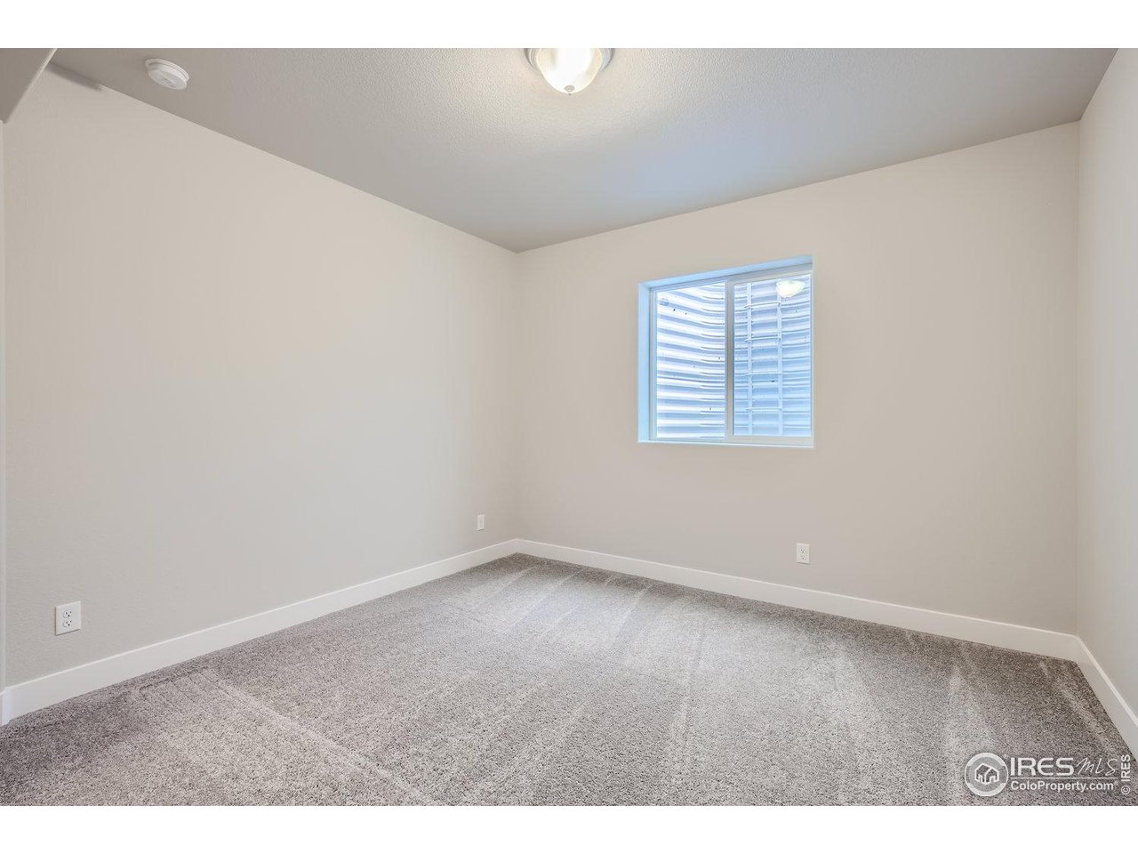 4337 Scenic Ln