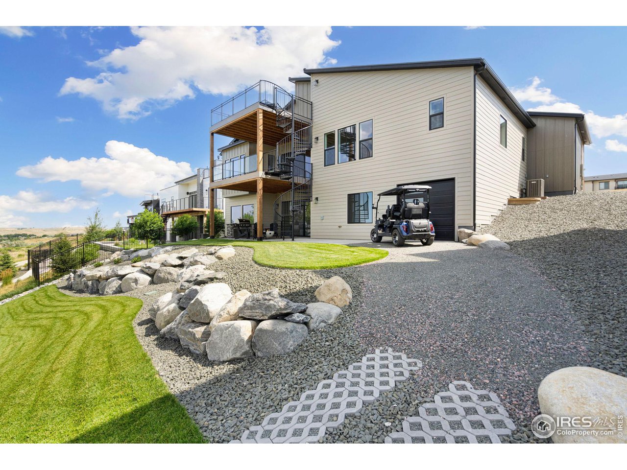 2071 Picture Point Dr
