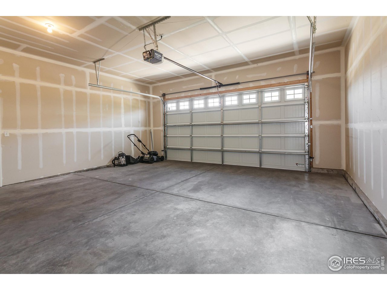 2330 Adobe Dr
