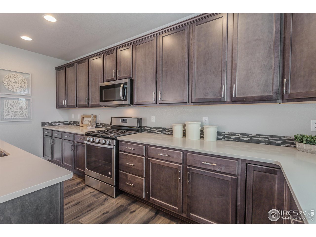 2330 Adobe Dr