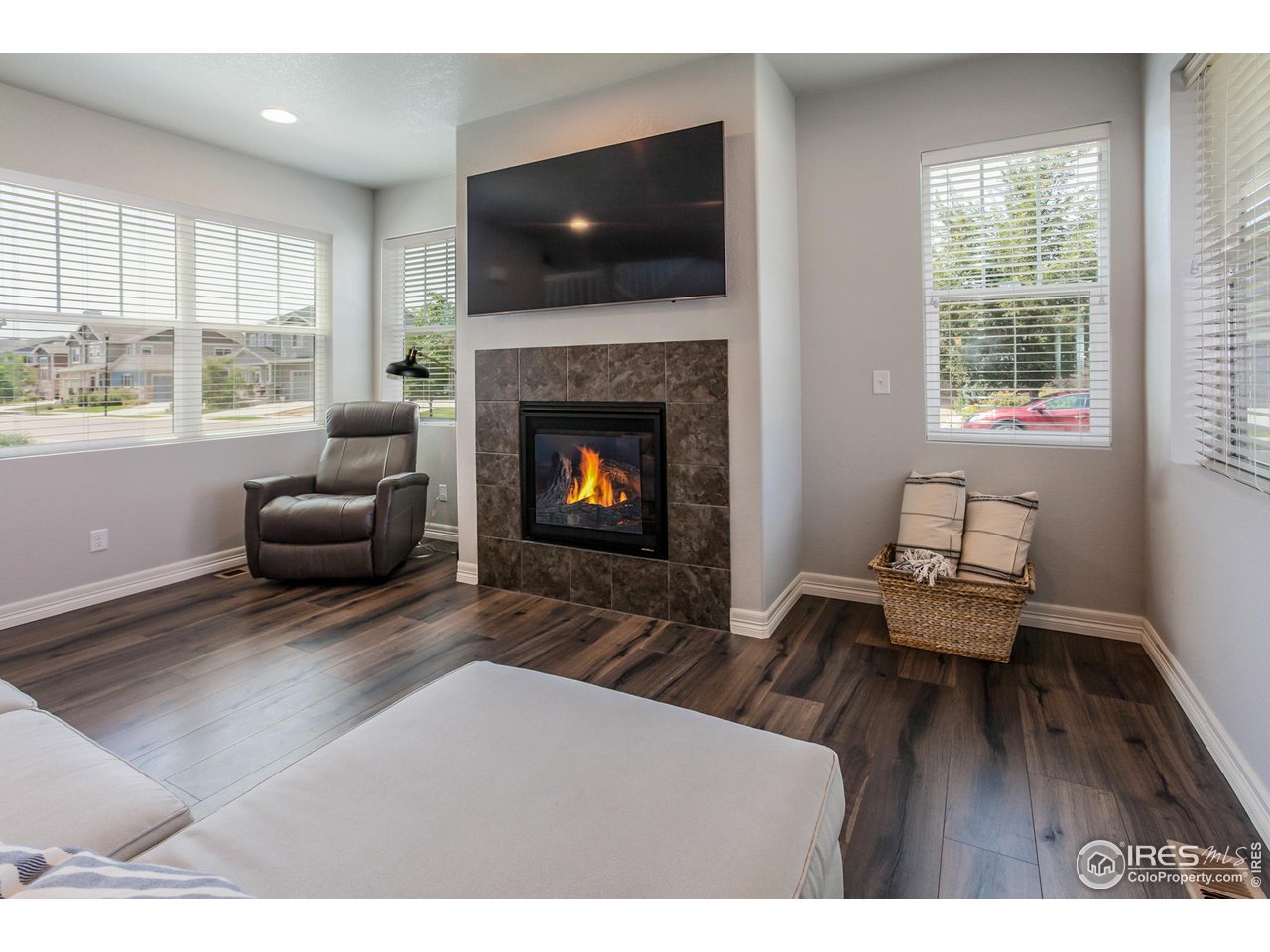 2330 Adobe Dr