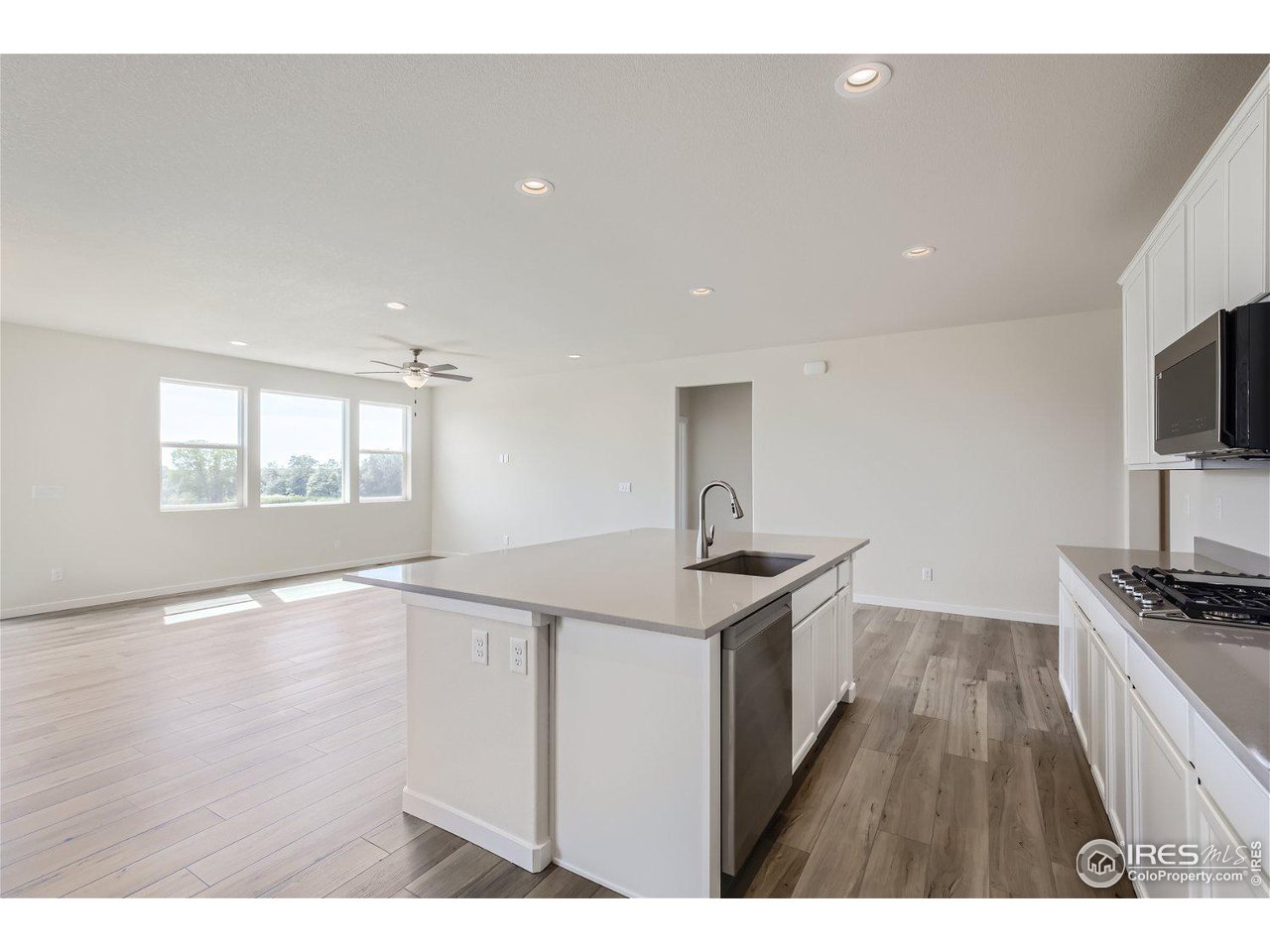 2543 Grizzly Pl