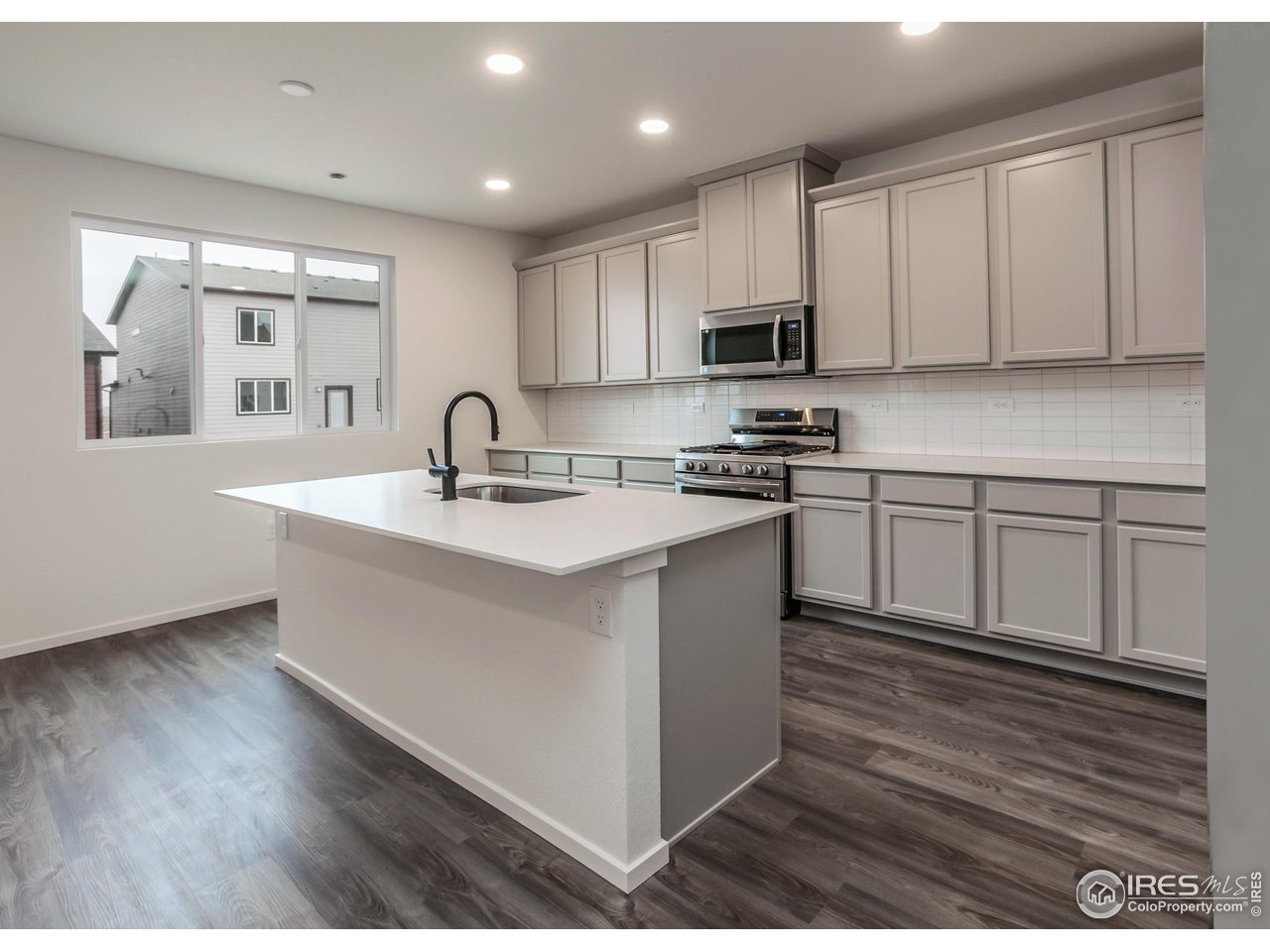 3148 Robud Farms Dr