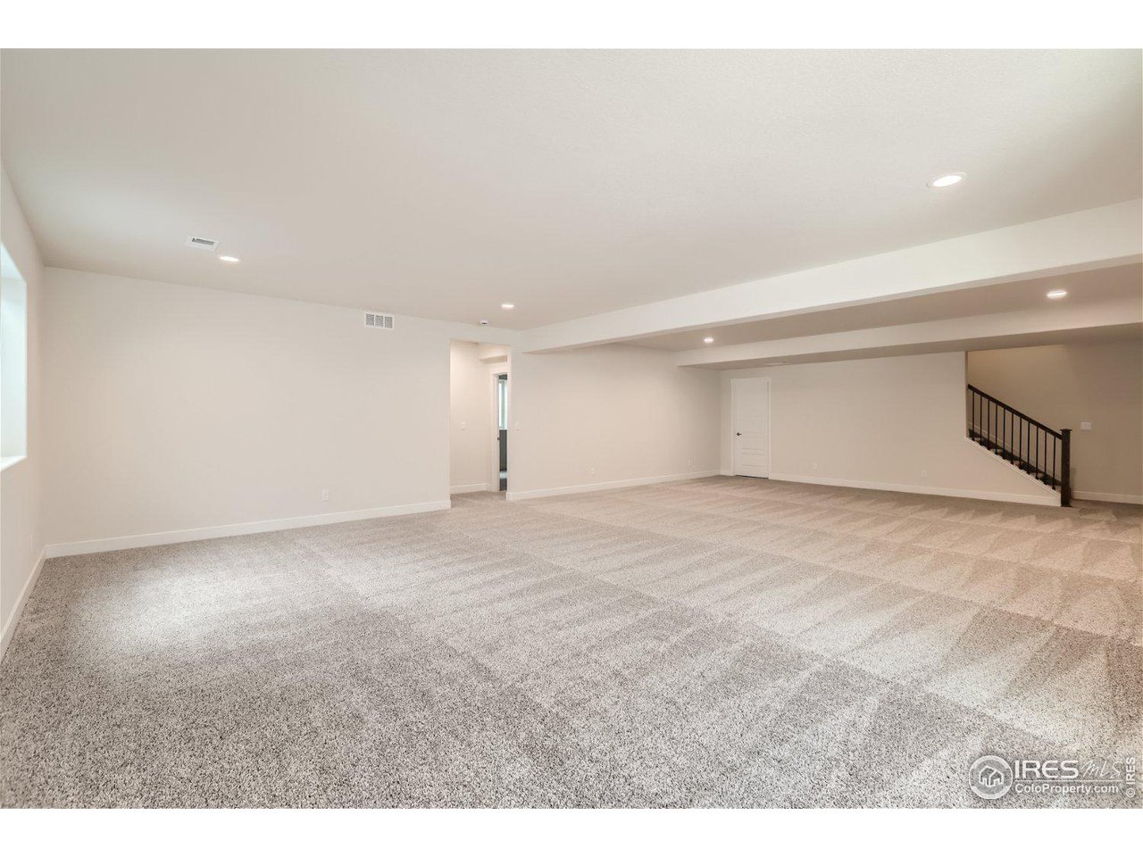 4421 Scenic Ln