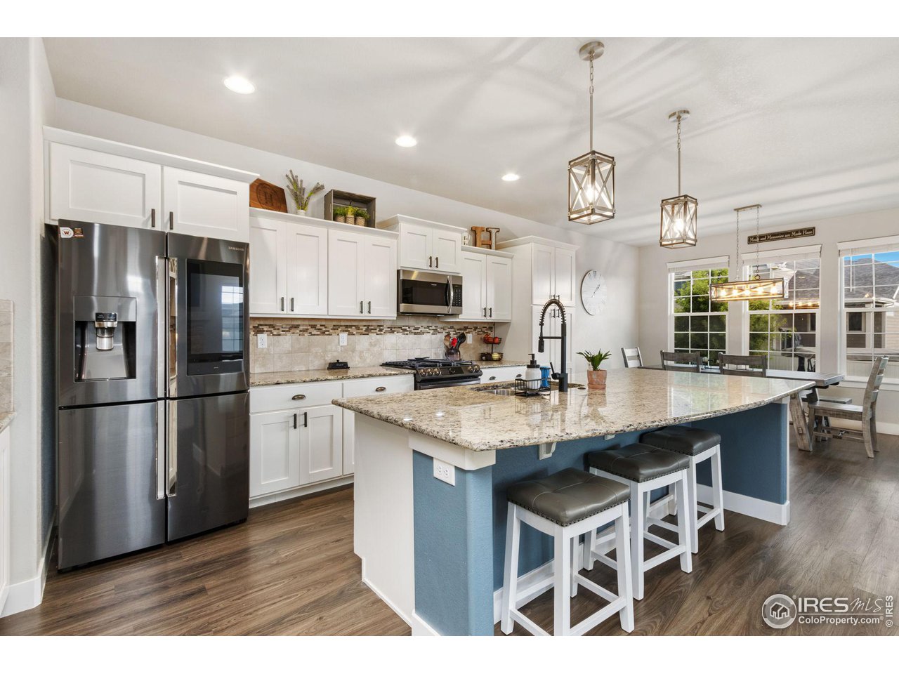 572 Ellingwood Pointe Dr