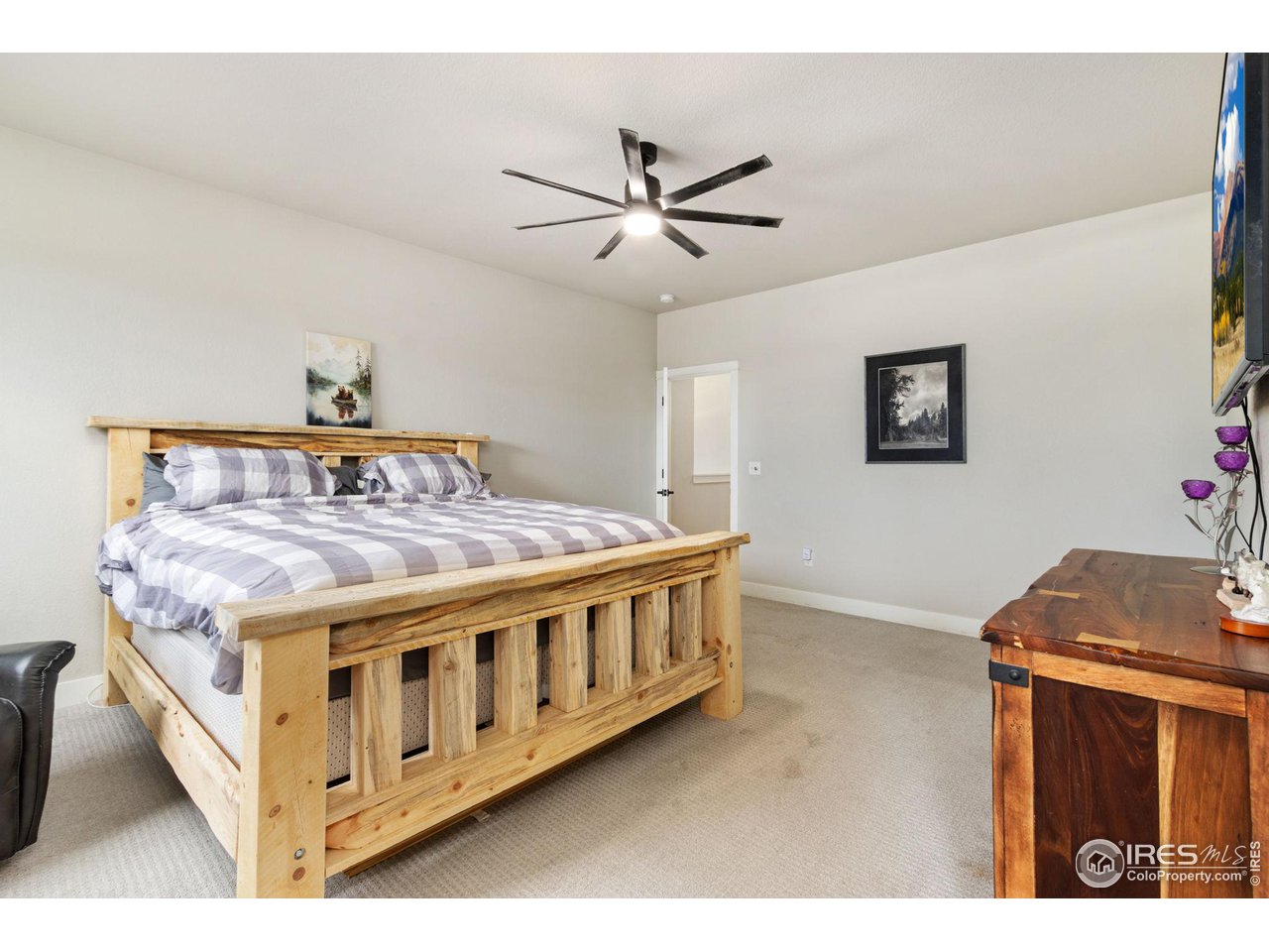 572 Ellingwood Pointe Dr