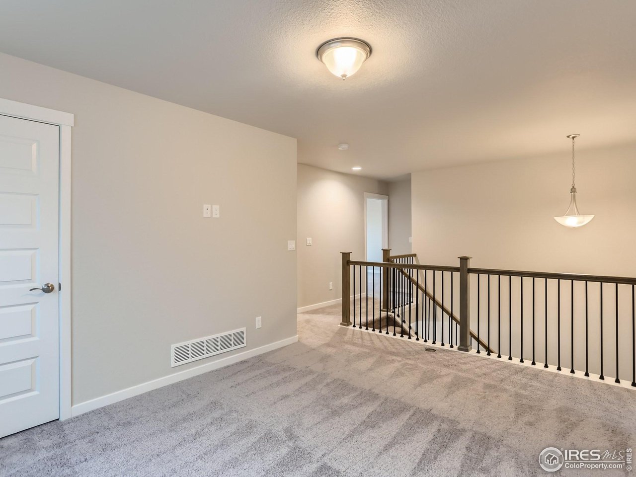 781 Griffith St