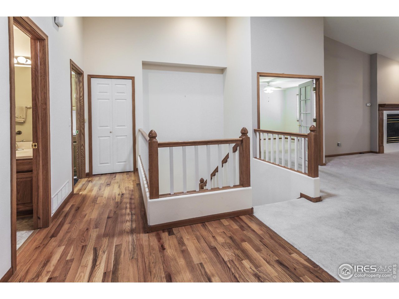 1953 S View Dr