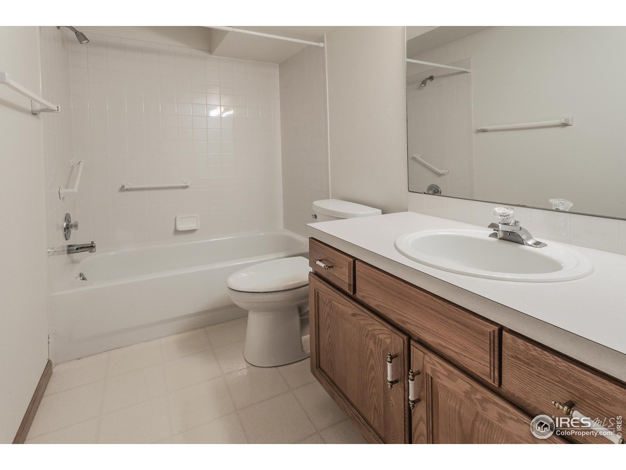 1953 S View Dr