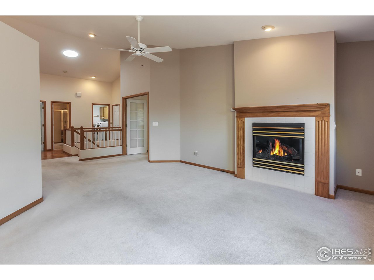 1953 S View Dr
